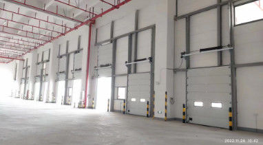 Αγορά Απομονωμένες βιομηχανικές διασταλτικές πόρτες RAL9006 / RAL9002 χρώμα για αποθήκη online manufacture