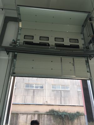 Αγορά ISO9001 & CE Πιστοποιημένες Κλιματικές πόρτες γκαράζ online manufacture