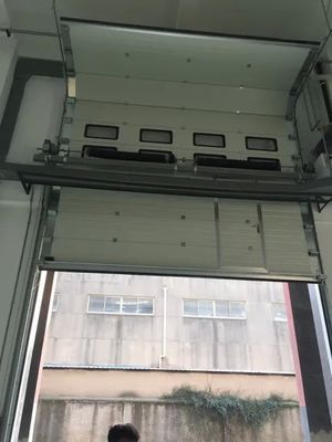 Αγορά Industrial Sectional Garage Door with Anti-Pinch Design 40mm Thickness and AC 220V-240V Motor online manufacture