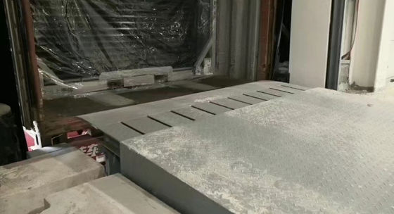 Τηλεσκοπικός υδραυλικός εξομάλυνσης αποβάθρας φόρτωσης Προσαρμόσιμη ισχύς κινητήρα 1.1KW 380V 50HZ